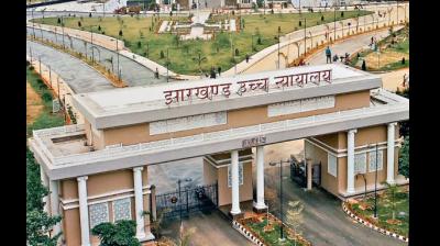  Justice stuck in traffic jam