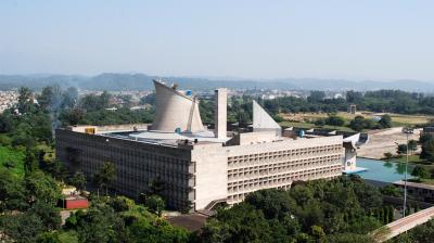 2 heritage tables of Punjab Vidhan Sabha to be auctioned in USA