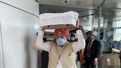 Hardeep Puri receive ‘swaroop’ of Shri Guru Granth Sahib brought from Kabul