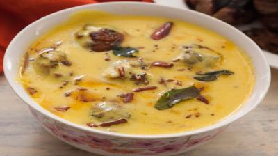 Kadhi pakora