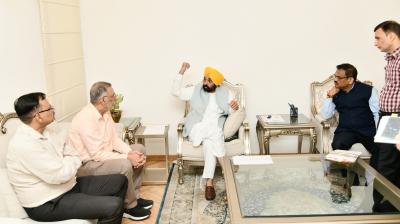 CM asks officers to complete ongoing work on medical colleges in time