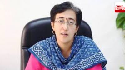 CM Bhagwant Mann questions the action of the Election Commission, 'Liquor and money are being distributed in Kalkaji'