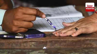 Counting of votes for Delhi Assembly elections will be held tomorrow, tough contest between AAP and BJP