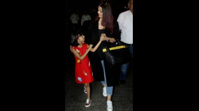  Aishwarya Rai Bachchan And Aaradhya Are Back