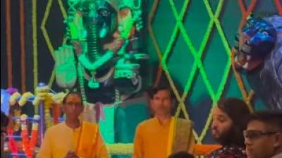 ਮੰਦਿਰ ’ਚ ਹਵਨ ਕਰਦੇ ਹੋਏ ਅਨੰਤ ਅੰਬਾਨੀ 