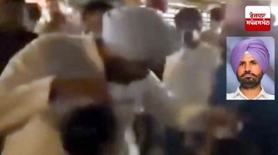 Raja Warring shook the bundles of two Sikh children with his hand.