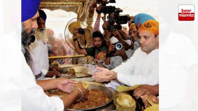 SGPC rubs salt in Sikhs' wounds by giving a sherpa to Rahul Gandhi in a Gurdwara under its management