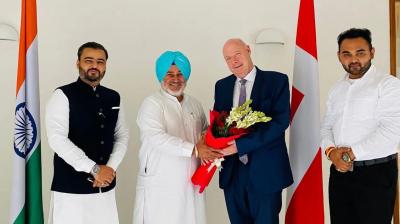 ਕੈਬਨਿਟ ਮੰਤਰੀ ਚੇਤਨ ਸਿੰਘ ਜੌੜਾਮਾਜਰਾ ਨੇ ਡੈਨਮਾਰਕ ਦੇ ਰਾਜਦੂਤ ਫਰੈਡੀ ਸਵੈਨ ਨਾਲ ਮੁਲਾਕਾਤ ਕਰਦੇ ਹੋਏ 