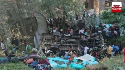 Four army personnel injured in Budgam road accident