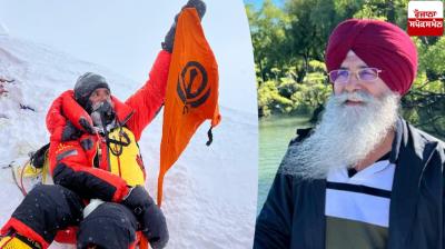 Malkit Singh at Mount Everest with Nishan Sahib