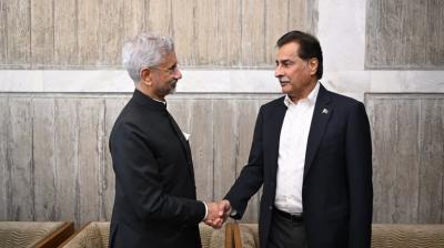   S Jaishankar meets Pak Assembly Speaker Ayaz Sadiq in Dhaka