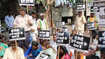 Delhi: Process to remove slums near 400-year-old Barapulla bridge begins, PWD gives ultimatum, BJP opposes