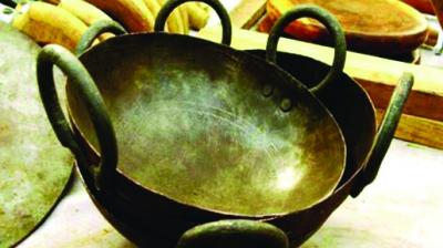 Clean rust from iron utensils like this