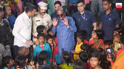 Bengal Governor meets families of deceased in Murshidabad