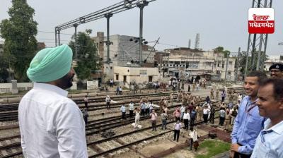  Union Minister of State Ravneet Singh Bittu visited Dhuri Railway Station