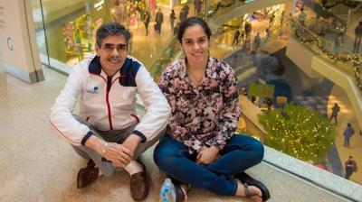 Saina Nehwal with father