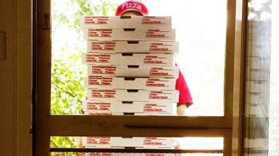 Pizza boy sent bombs to democrats and ex president sentenced to 20 years