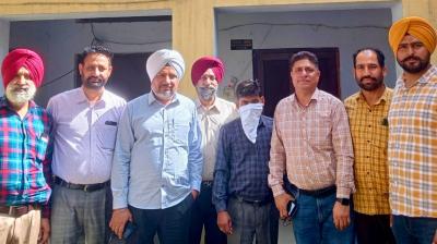 Vigilance Bureau arrests Patwari for accepting Rs 2,000 bribe News in punjabi 