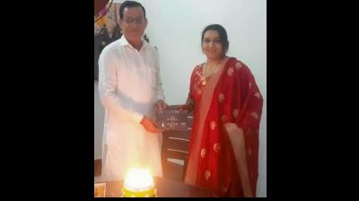 Krishan Kumar with wife Sarita