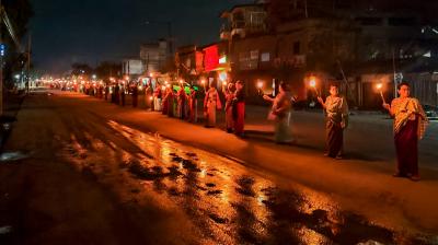 Hundreds of women in Manipur form human chain to protest against ethnic violence