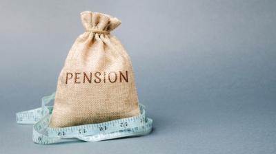  Thousands of employees and pensioners from all over Punjab in torrential rains