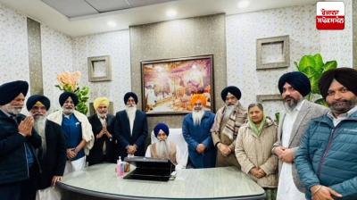The Akali leaders met Jathedar Sri Akal Takht Sahib