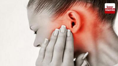 Many home remedies, including mustard oil, provide relief from earache.