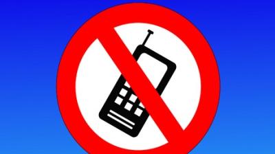 Mobile phones are banned in schools in half the world