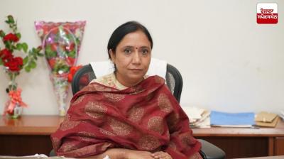 ਮਲੋਟ ਵਿਖੇ ਸ਼ਹਿਰ ਦੀ ਸੀਵਰੇਜ਼ ਪ੍ਰਣਾਲੀ ਦਰੁਸਤ ਕਰਨ ਦੀਆਂ ਹਦਾਇਤਾਂ ਦਿੰਦੇ ਹੋਏ ਕੈਬਨਿਟ ਮੰਤਰੀ ਡਾ. ਬਲਜੀਤ ਕੌਰ