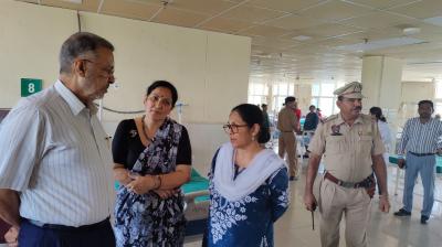  The Health Minister of Punjab made a surprise inspection of the Diarrhea Ward of AIIMS Mohali