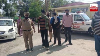 ਫਿਰੋਜ਼ਪੁਰ ਪੁਲਿਸ ਵੱਲੋਂ ਪਿੰਡ ਗੁਲਾਬੇ ਵਾਲਾ ’ਚ ਐਨਕਾਊਂਟਰ,ਲੋੜੀਂਦੇ 2 ਬਦਮਾਸ਼ ਕੀਤੇ ਗ੍ਰਿਫ਼ਤਾਰ