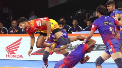 Gujarat Fortunegiants vs Dabang Delhi