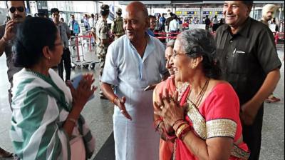 Mamata Banerjee met PM Modi's Wife