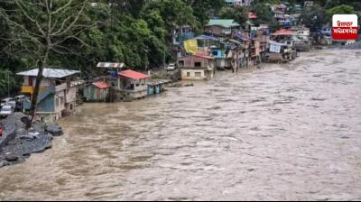 ਭਾਰੀ ਬਾਰਿਸ਼ ਕਾਰਨ 'ਤੀਸਤਾ' ਖ਼ਤਰੇ ਦੇ ਨਿਸ਼ਾਨ ਤੋਂ ਉੱਪਰ, ਸਿੱਕਮ ਵਿੱਚ 1500 ਸੈਲਾਨੀ ਫਸੇ, ਰੈੱਡ ਅਲਰਟ ਜਾਰੀ