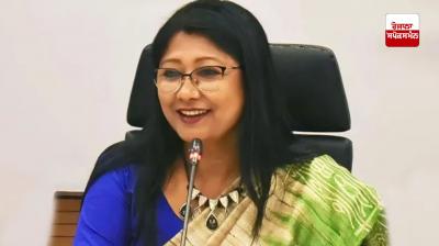 Election Commission should make the figure of 65 lakhs public - Mahua Maji