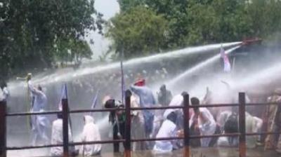 Lathi Charge on farmers