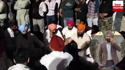 Sarpanch Harvinder Happy's family protested at Baghapurana Main Chowk