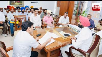 ਲਾਲਜੀਤ ਸਿੰਘ ਭੁੱਲਰ ਵੱਲੋਂ ਟਰਾਂਸਪੋਰਟ ਯੂਨੀਅਨਾਂ ਨਾਲ ਮੀਟਿੰਗ