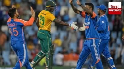 South Africa beat India to level three-match series