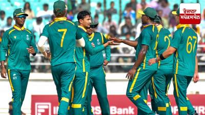 South Africa beat India to level three-match series