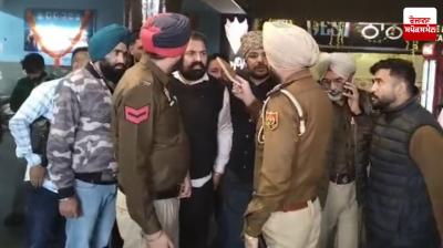 Gunfire Erupts at Amritsar Bus Stand, One Injured Latest News in Punjabi 