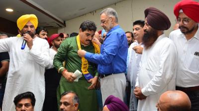  Ludhiana BJP in-charge Harinder Kohli joined AAP