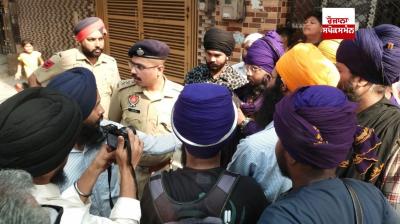 ਮੌਕੇ ’ਤੇ ਪਹੁੰਚੀਆਂ ਹੋਈਆਂ ਨਿਹੰਗ ਜਥੇਬੰਦੀਆਂ 