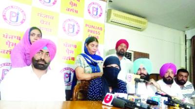Victim Girl Pronouncing her Pain in Press Club Jalandhar 