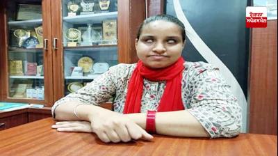 Indore girl gets government job through hard work