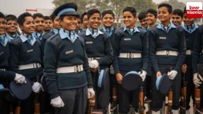 ਫਲਾਈਟ ਲੈਫਟੀਨੈਂਟ ਅਕਸ਼ਿਤਾ ਧਨਖੜ 26 ਜਨਵਰੀ ਨੂੰ ਰਸਮੀ ਪਰੇਡ ਤੋਂ ਪਹਿਲਾਂ ਰਾਸ਼ਟਰੀ ਝੰਡਾ ਲਹਿਰਾਉਣ ਦੌਰਾਨ ਰਾਸ਼ਟਰਪਤੀ ਦ੍ਰੋਪਦੀ ਮੁਰਮੂ ਦੀ ਸਹਾਇਤਾ ਕਰੇਗੀ।