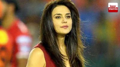 Actor Preity Zinta donates relief fund for Himachal Pradesh disaster victims