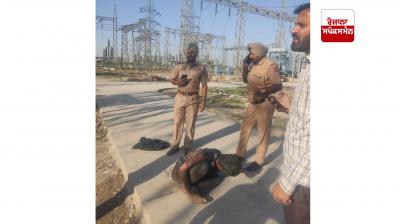 ਫਰੀਦਕੋਟ ’ਚ ਟਾਵਰ ’ਤੇ ਕਰੰਟ ਲੱਗਣ ਨਾਲ ਫ਼ਰਾਰ ਹੋ ਰਿਹਾ ਕੈਦੀ ਬੁਰੀ ਤਰ੍ਹਾਂ ਝੁਲਸਿਆ 