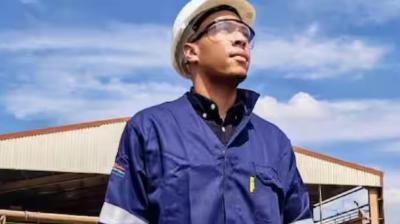 ਵਿਦਿਆਰਥੀ ਸਟੀਵ ਚਿੰਗਵਾਰੂ 