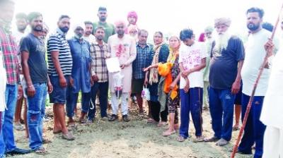 Clash between Shiromani Committee and occupiers in case of Loh Langar land